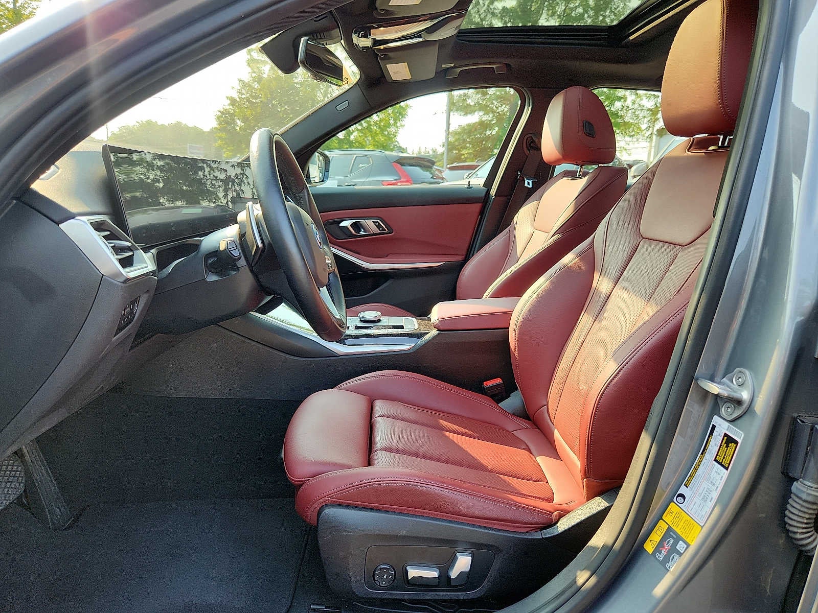 2023 BMW 330e xDrive 330e xDrive