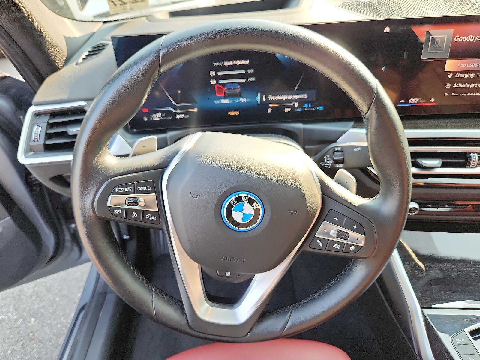 2023 BMW 330e xDrive 330e xDrive