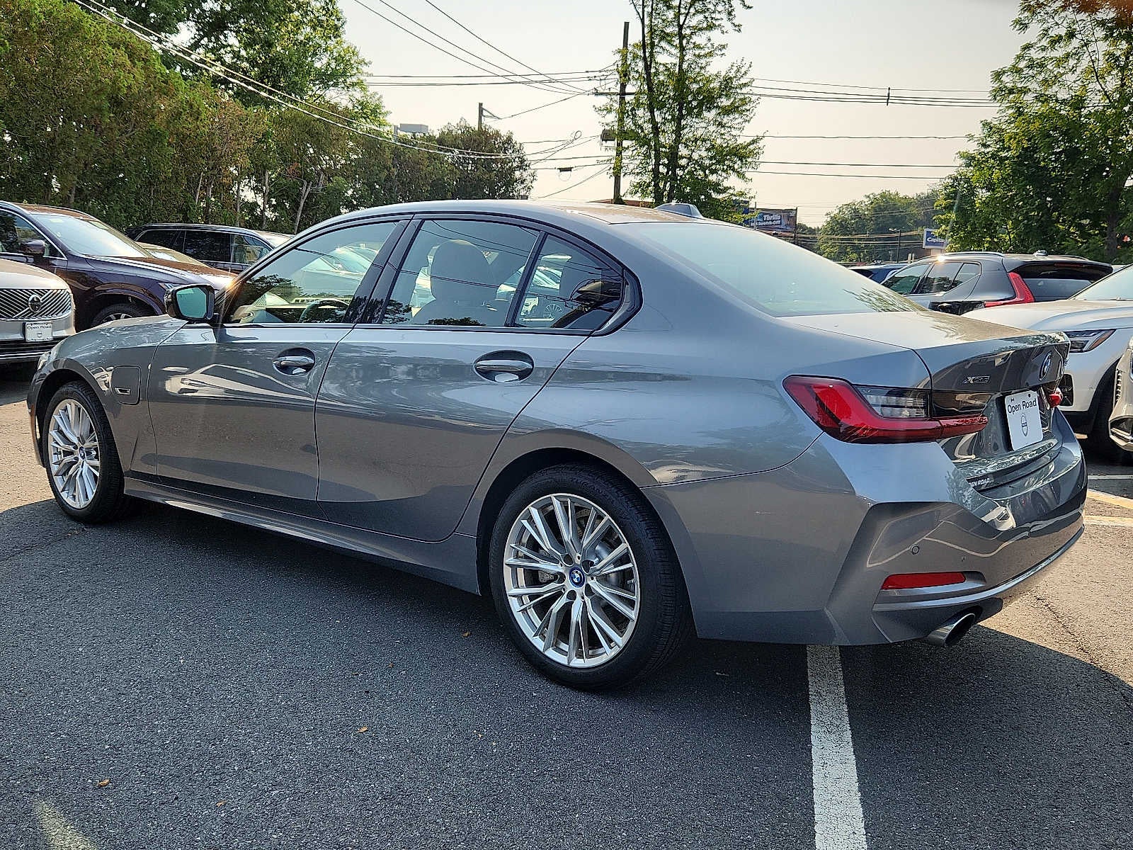 2023 BMW 330e xDrive 330e xDrive