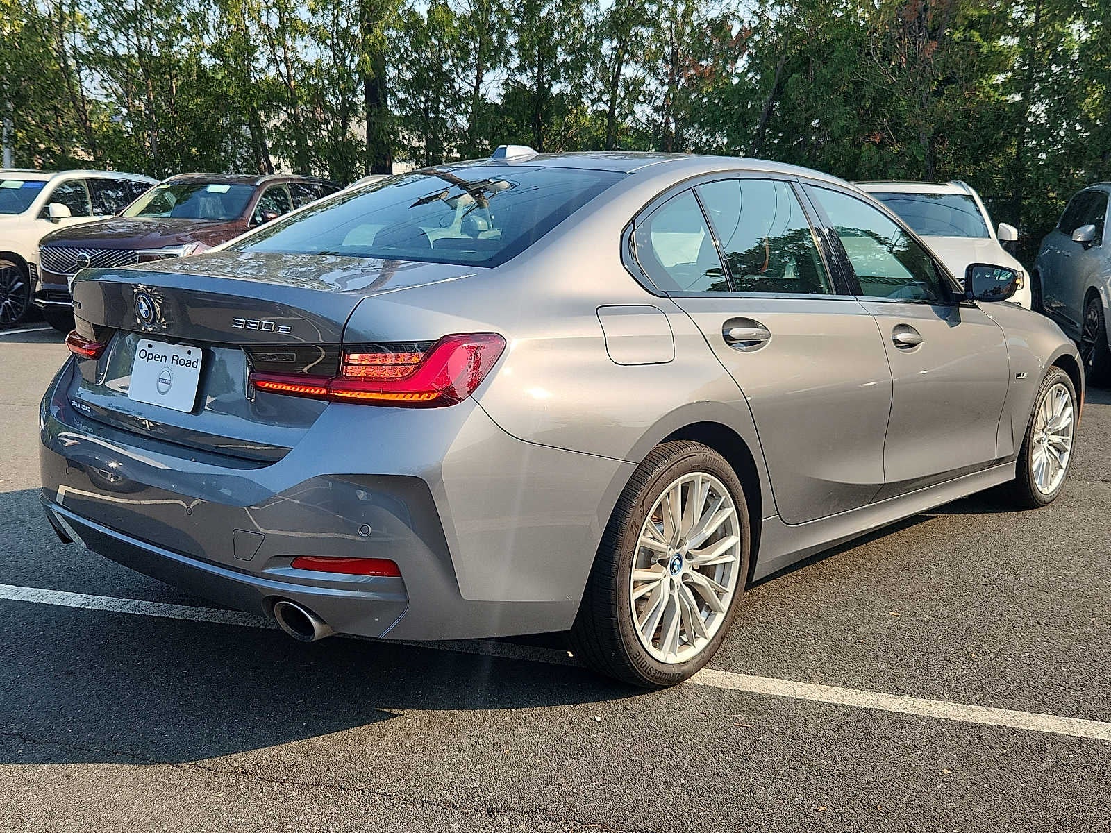 2023 BMW 330e xDrive 330e xDrive
