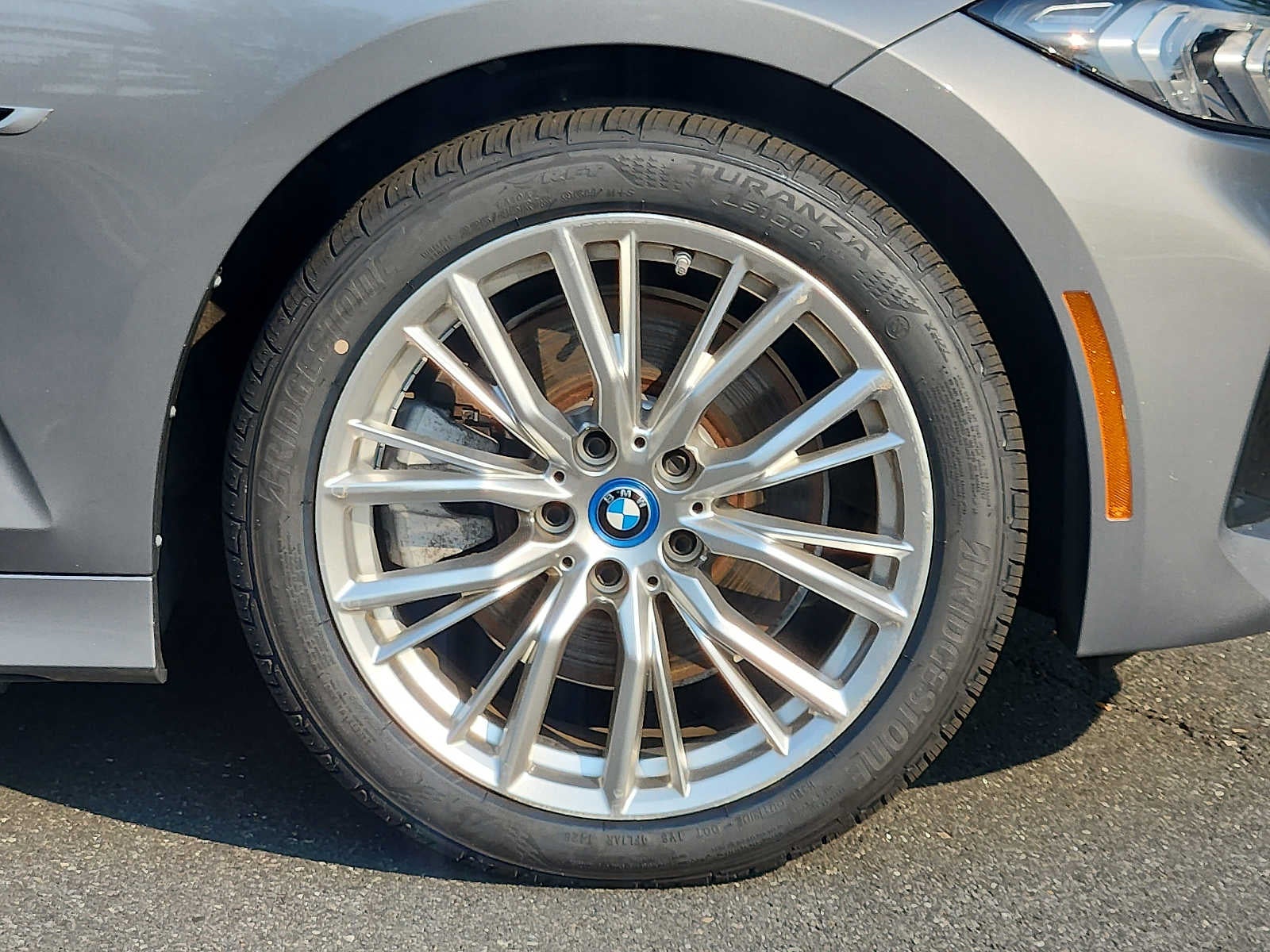 2023 BMW 330e xDrive 330e xDrive