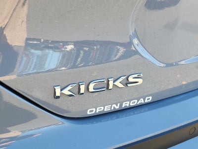 2023 Nissan Kicks SR