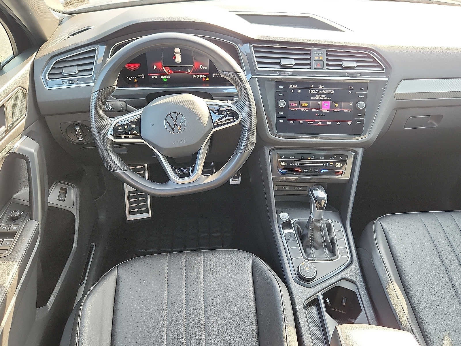 2022 Volkswagen Tiguan SE R-Line Black