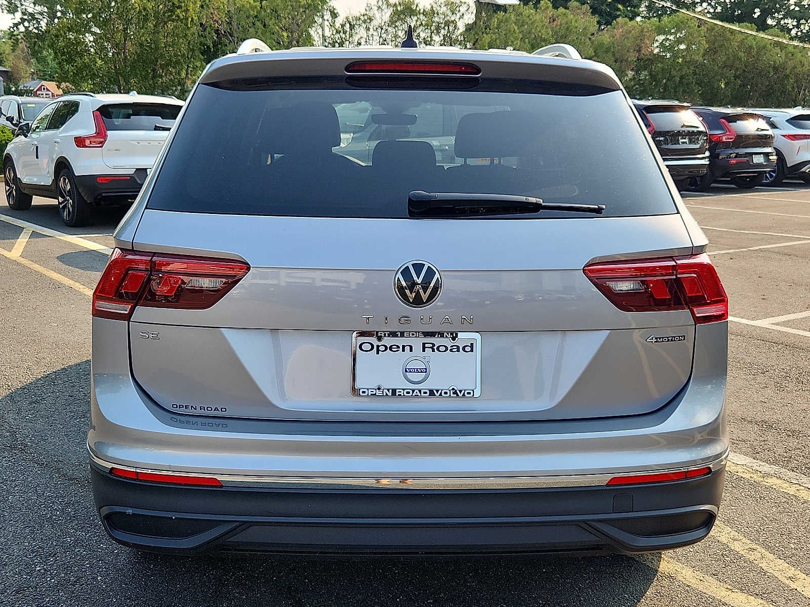 2024 Volkswagen Tiguan SE