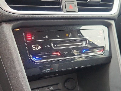 2025 Volkswagen Taos SE