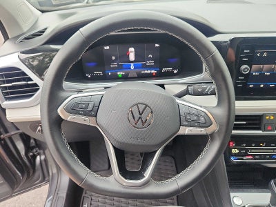 2025 Volkswagen Taos SE