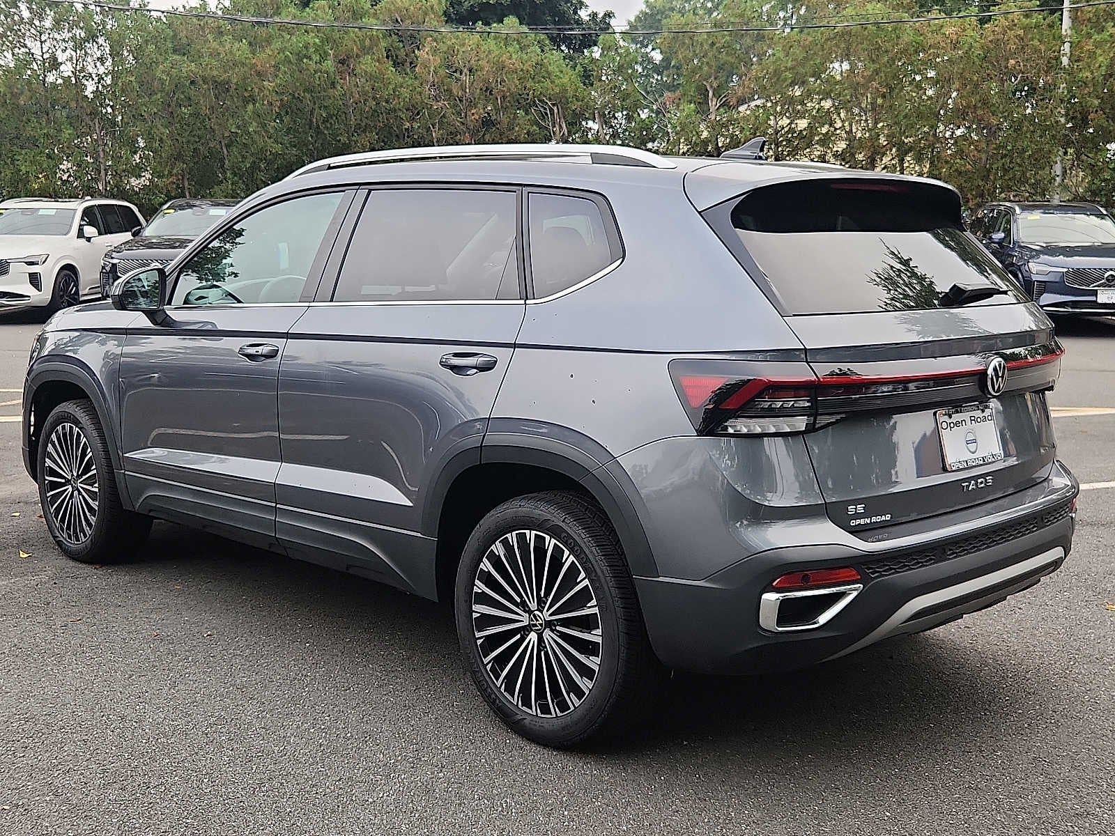 2025 Volkswagen Taos SE