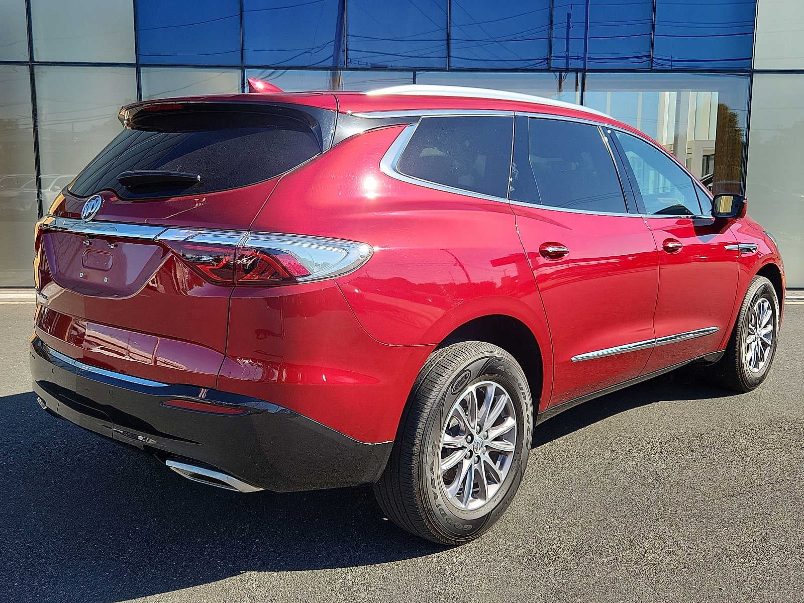 2023 Buick Enclave Essence