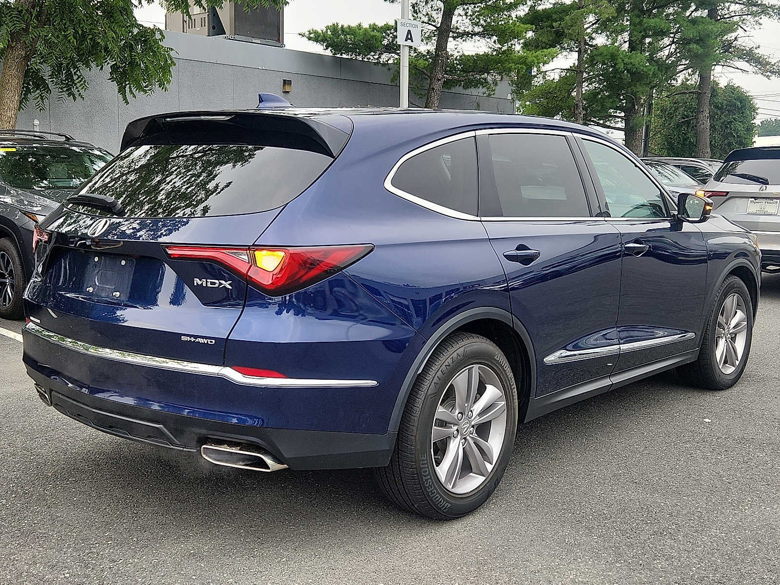 2023 Acura MDX Base