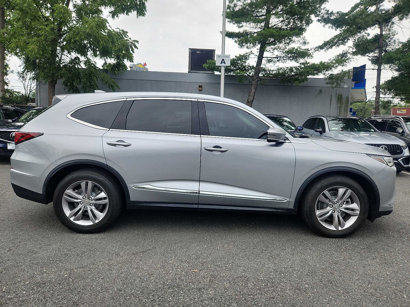 2023 Acura MDX Base
