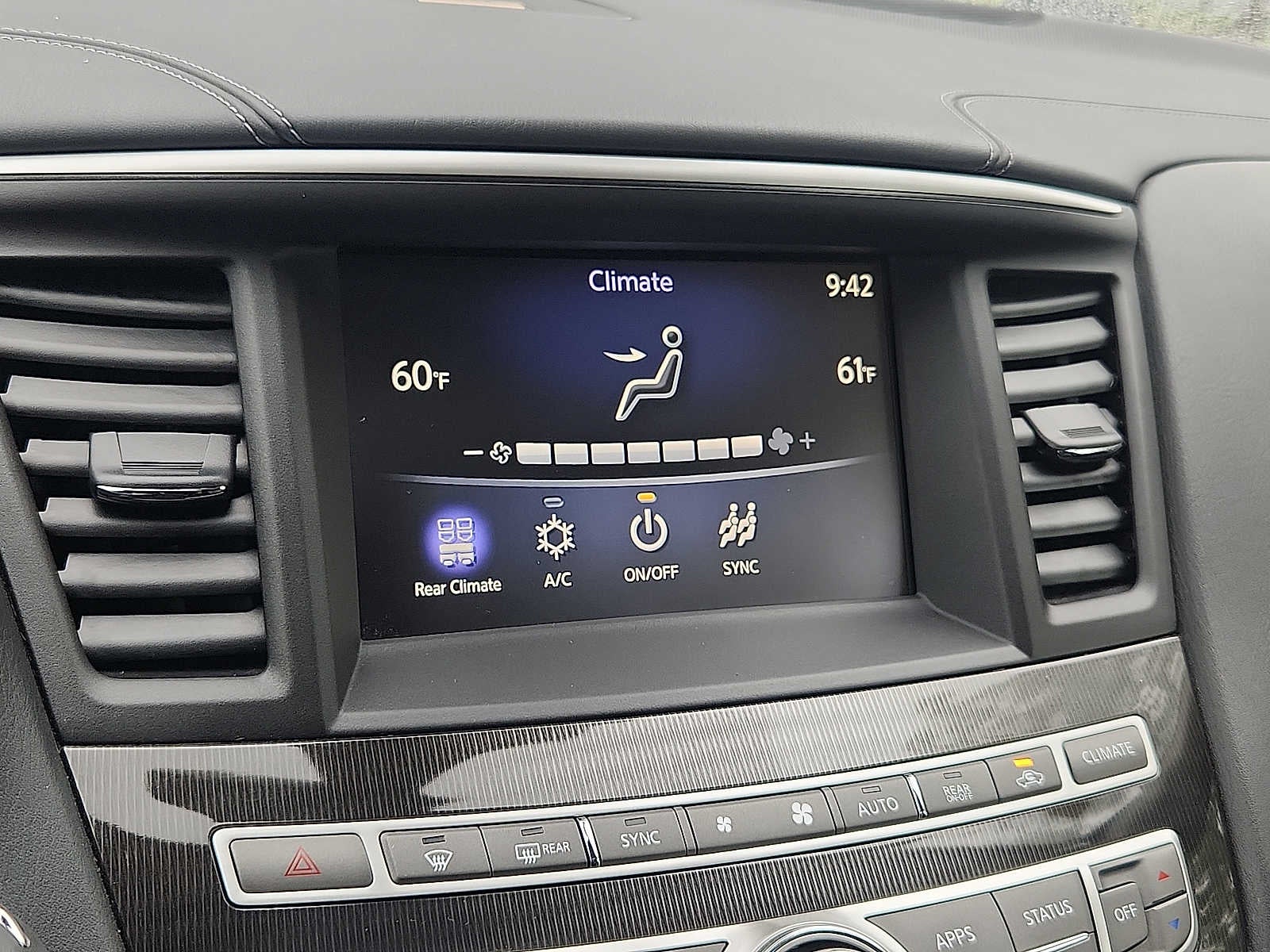 2019 INFINITI QX60 LUXE