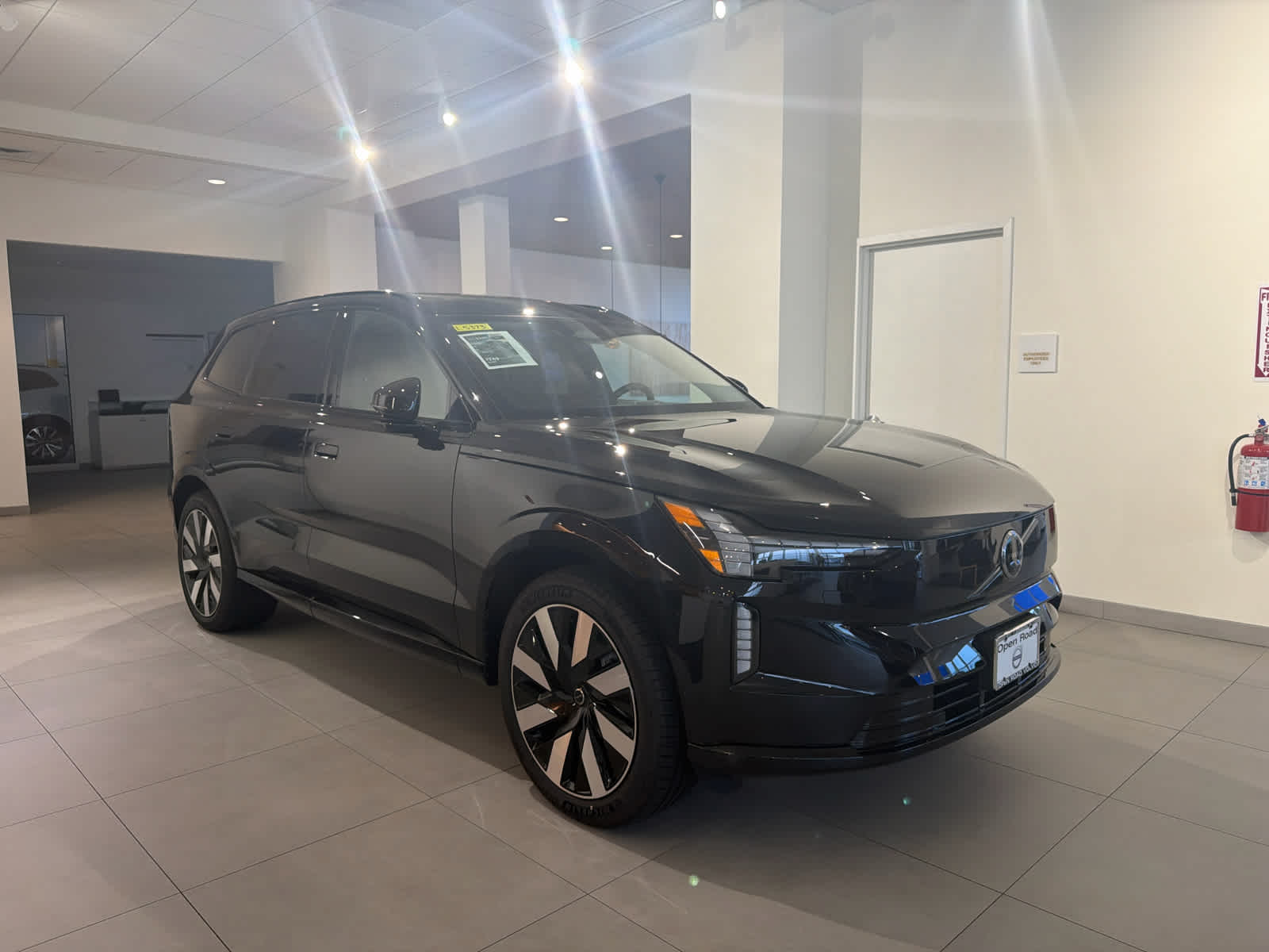 Used 2026 Volvo EX90 Plus with VIN 7JDDD3VK2TG061080 for sale in Round Rock, TX