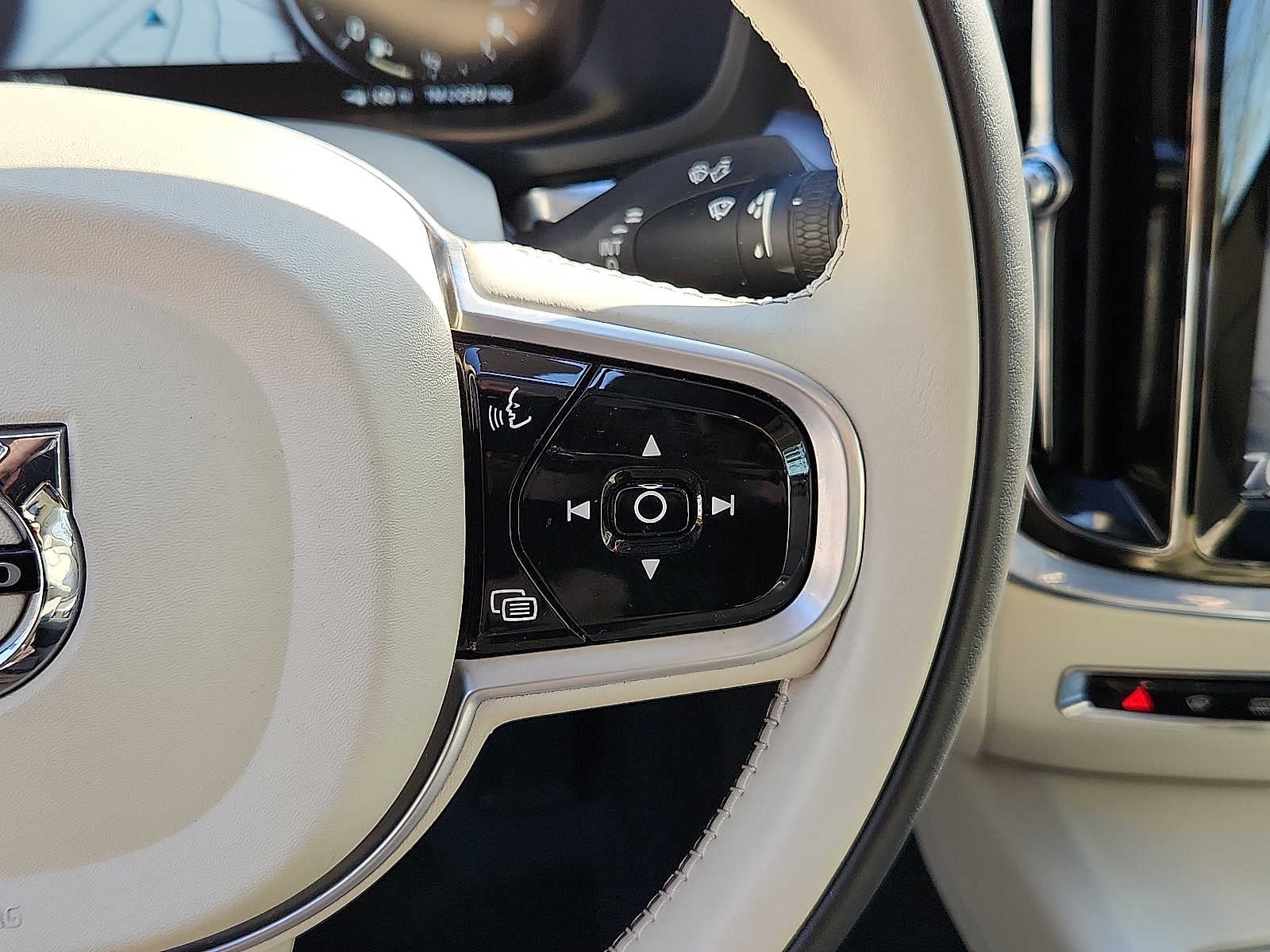 2020 Volvo S60 Momentum