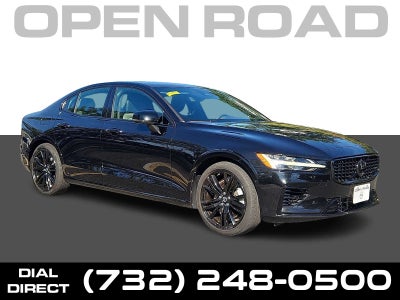 2024 Volvo S60 Recharge Plug-In Hybrid Plus Black Edition