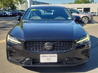 2024 Volvo S60 Recharge Plug-In Hybrid Plus Black Edition