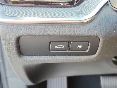 2024 Volvo S60 Recharge Plug-In Hybrid Plus Black Edition