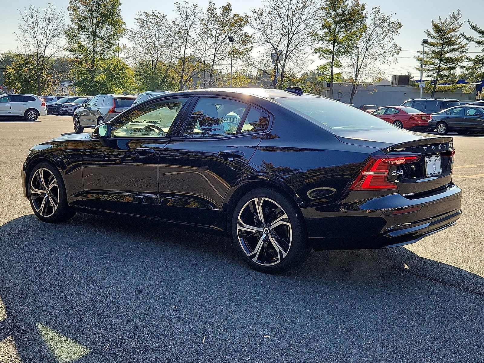 2024 Volvo S60 Core Dark Theme