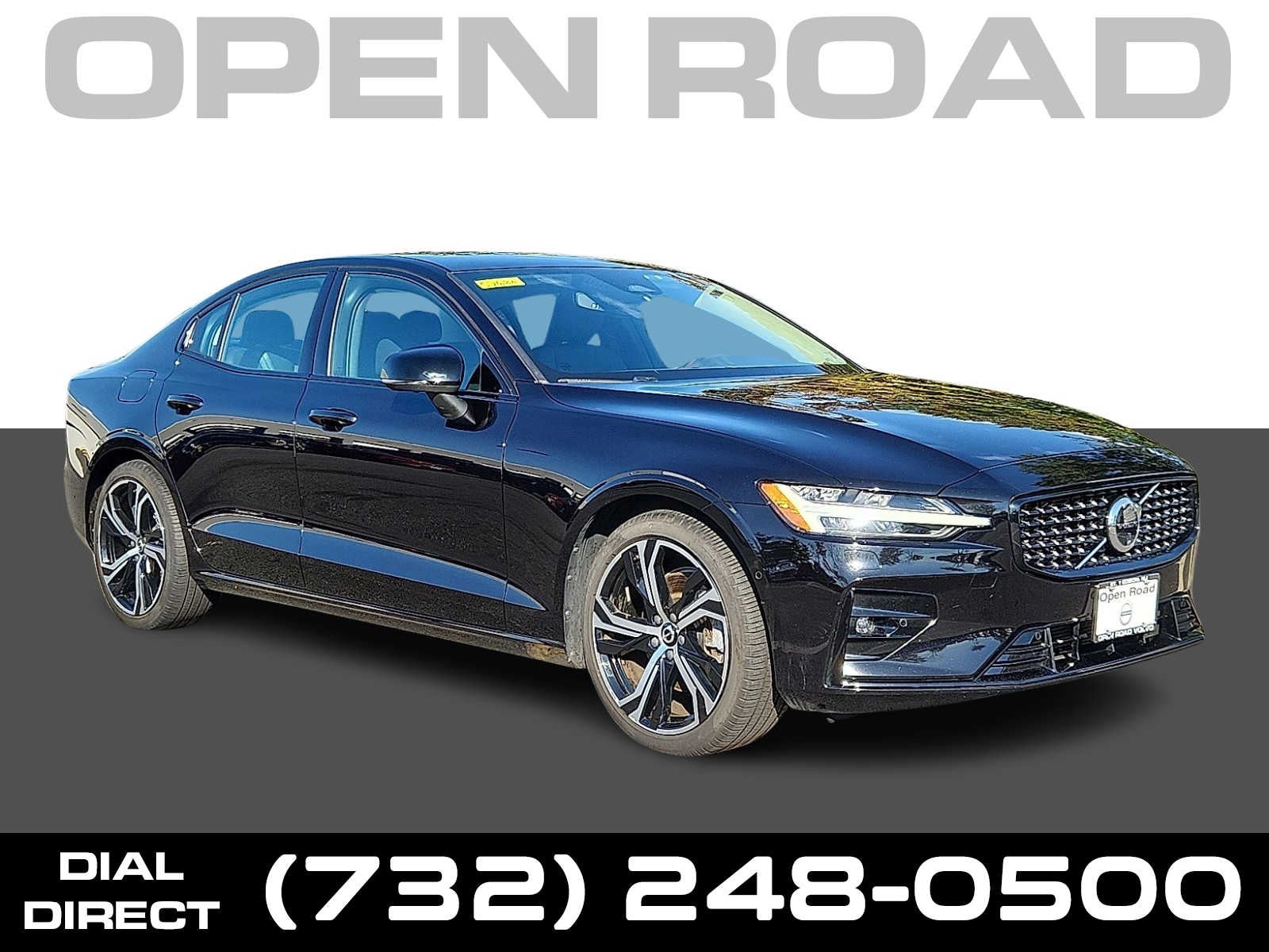 2024 Volvo S60 Plus Dark Theme