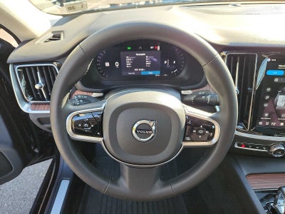 2024 Volvo S60 Plus Dark Theme