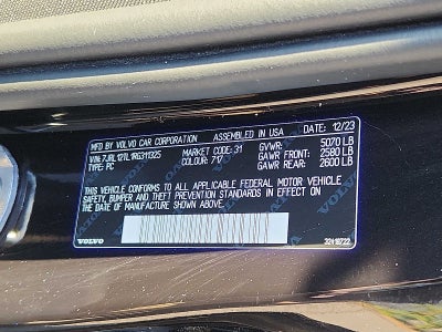 2024 Volvo S60 Plus Dark Theme