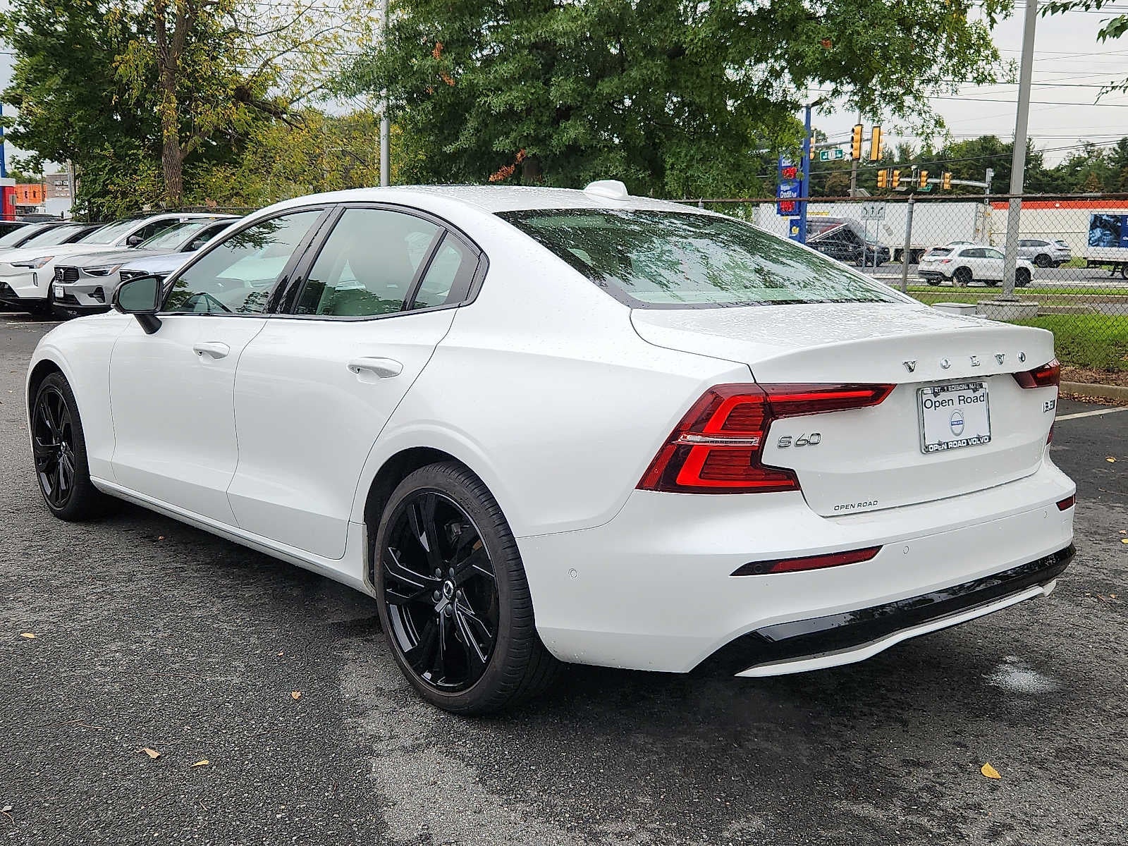2024 Volvo S60 Ultimate Dark Theme