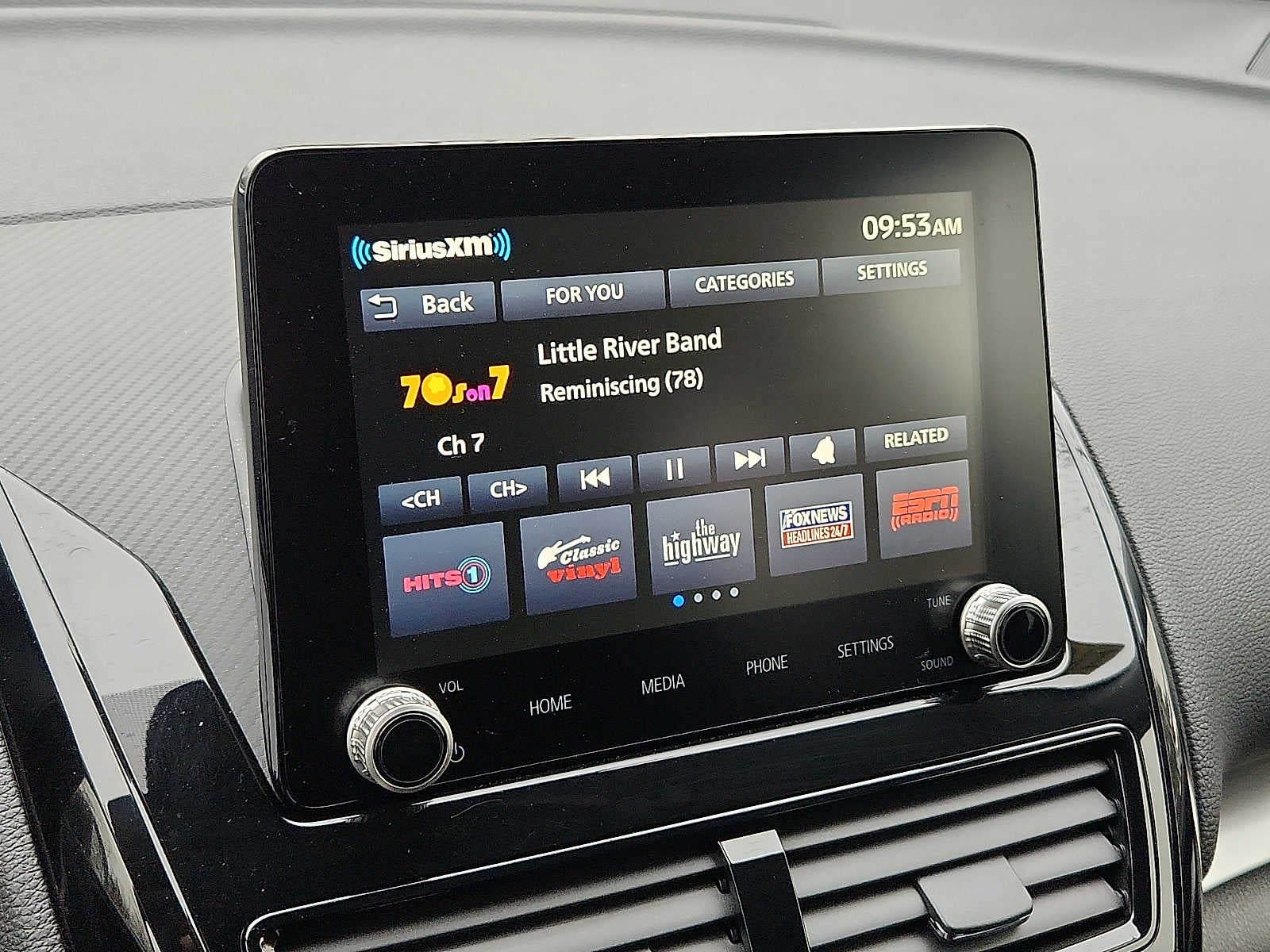 2023 Mitsubishi Eclipse Cross LE