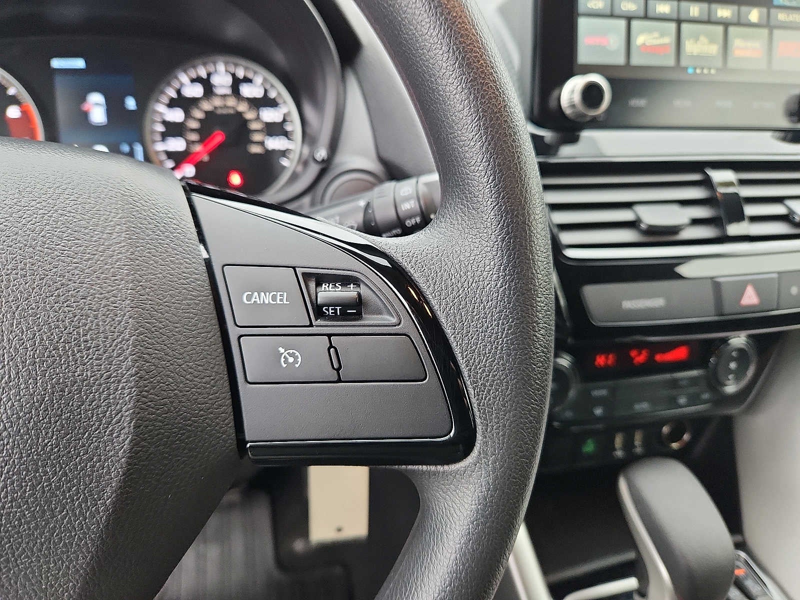 2023 Mitsubishi Eclipse Cross LE