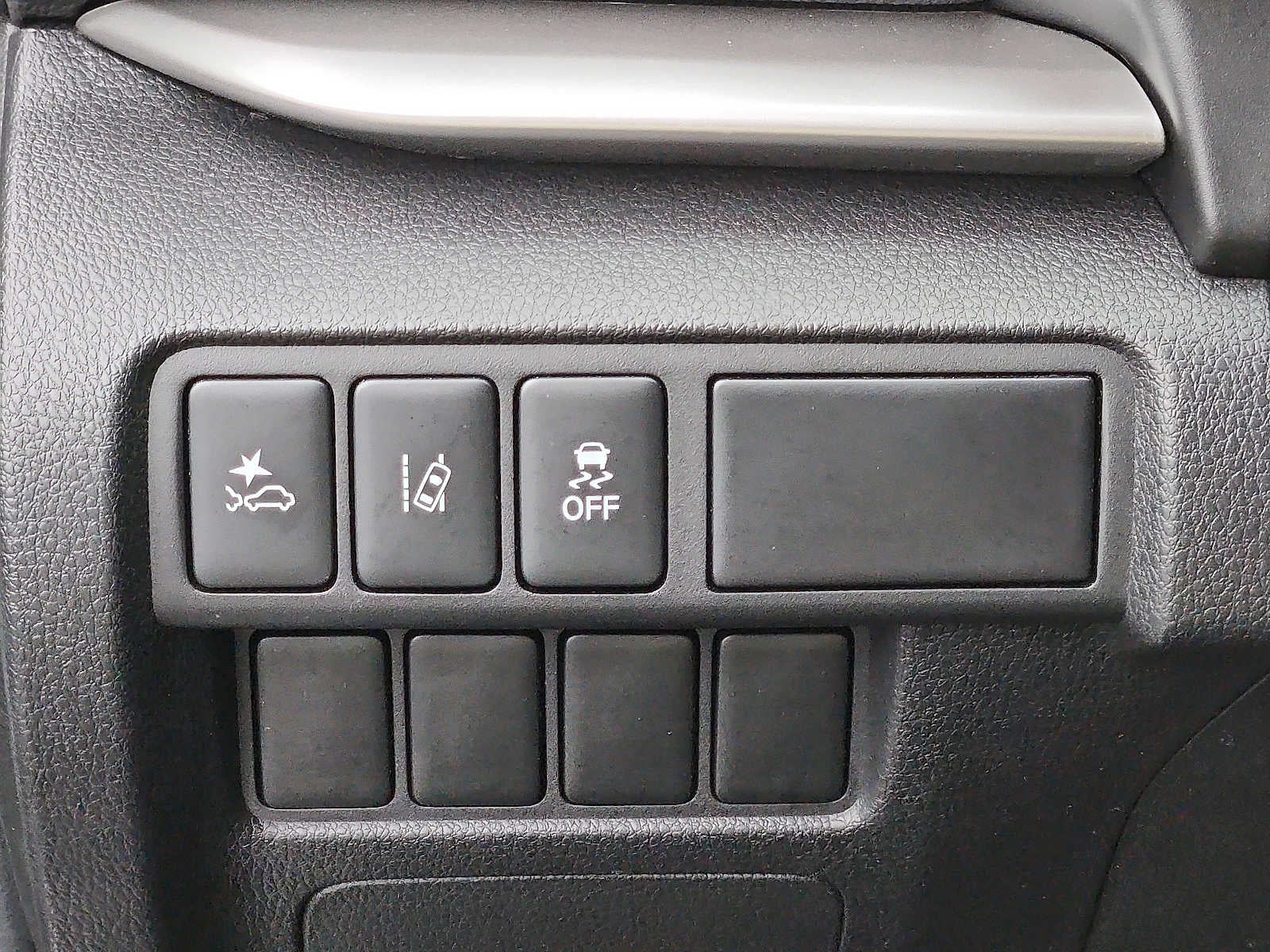 2023 Mitsubishi Eclipse Cross LE