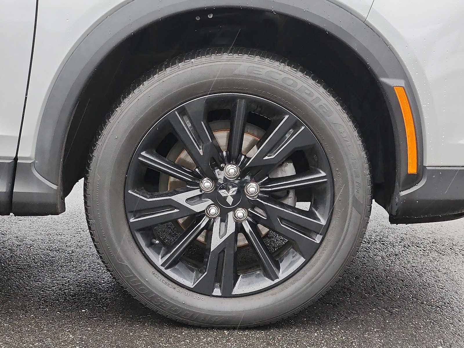 2023 Mitsubishi Eclipse Cross LE