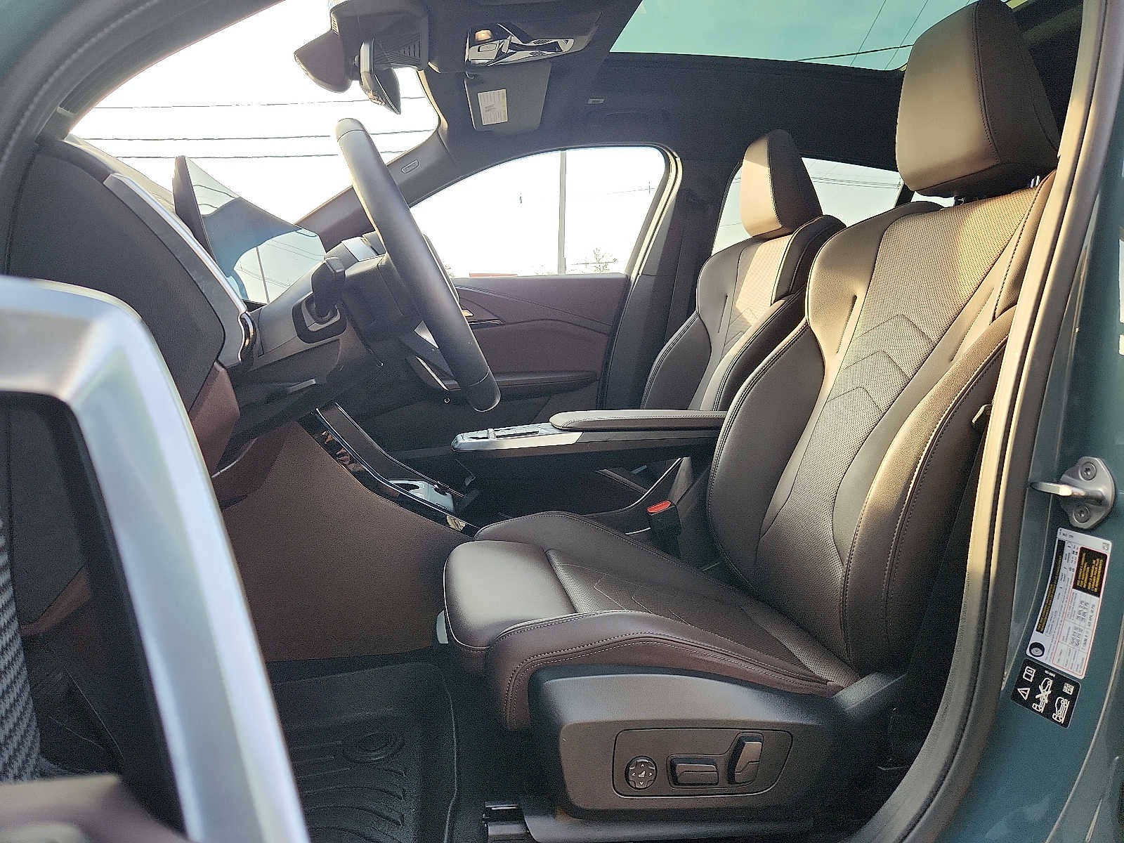 2025 BMW X2 xDrive28i xDrive28i