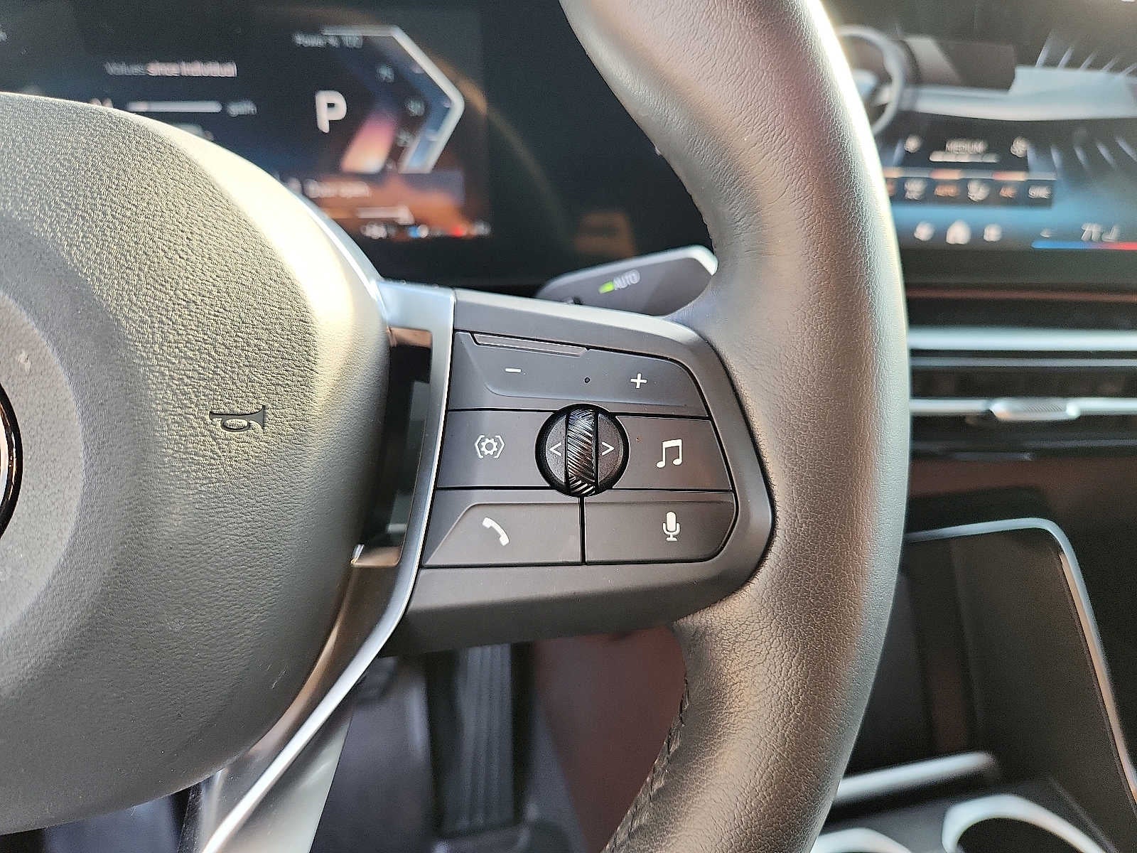 2025 BMW X2 xDrive28i xDrive28i