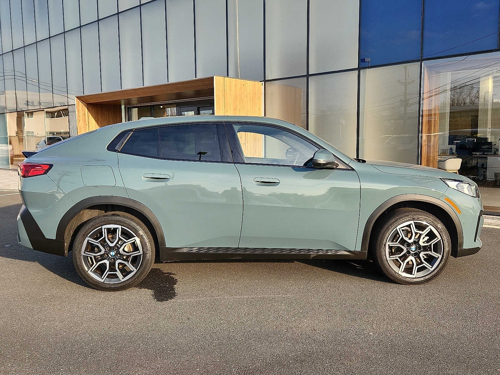 2025 BMW X2 xDrive28i xDrive28i