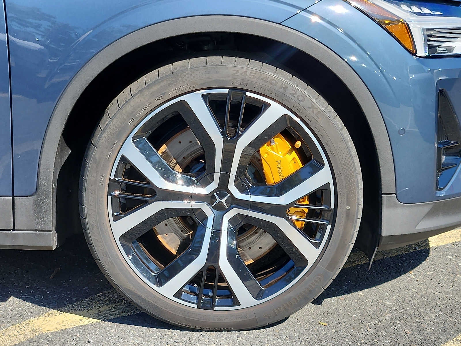 2023 Polestar 2 Performance Plus