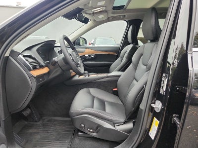 2024 Volvo XC90 Plus Bright Theme