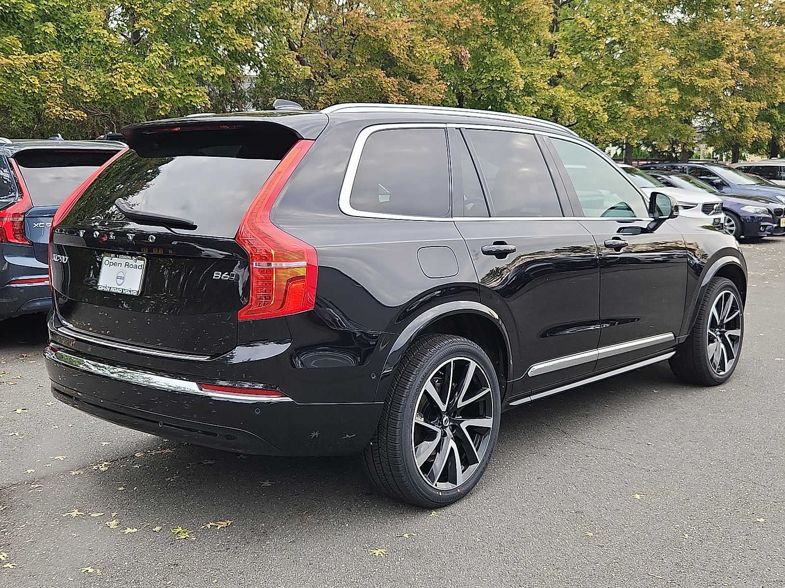 2024 Volvo XC90 Plus Bright Theme