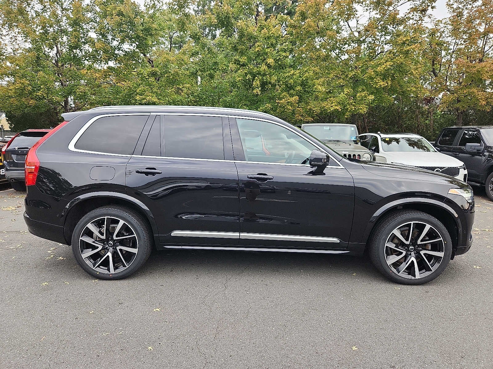 2024 Volvo XC90 Plus Bright Theme