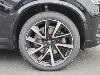 2024 Volvo XC90 Plus Bright Theme