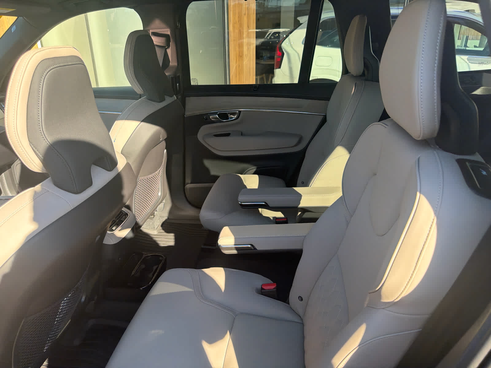 2027 Volvo XC90 Plus