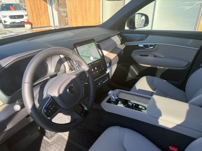 2027 Volvo XC90 Plus