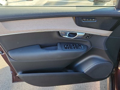 2026 Volvo XC90 Plus