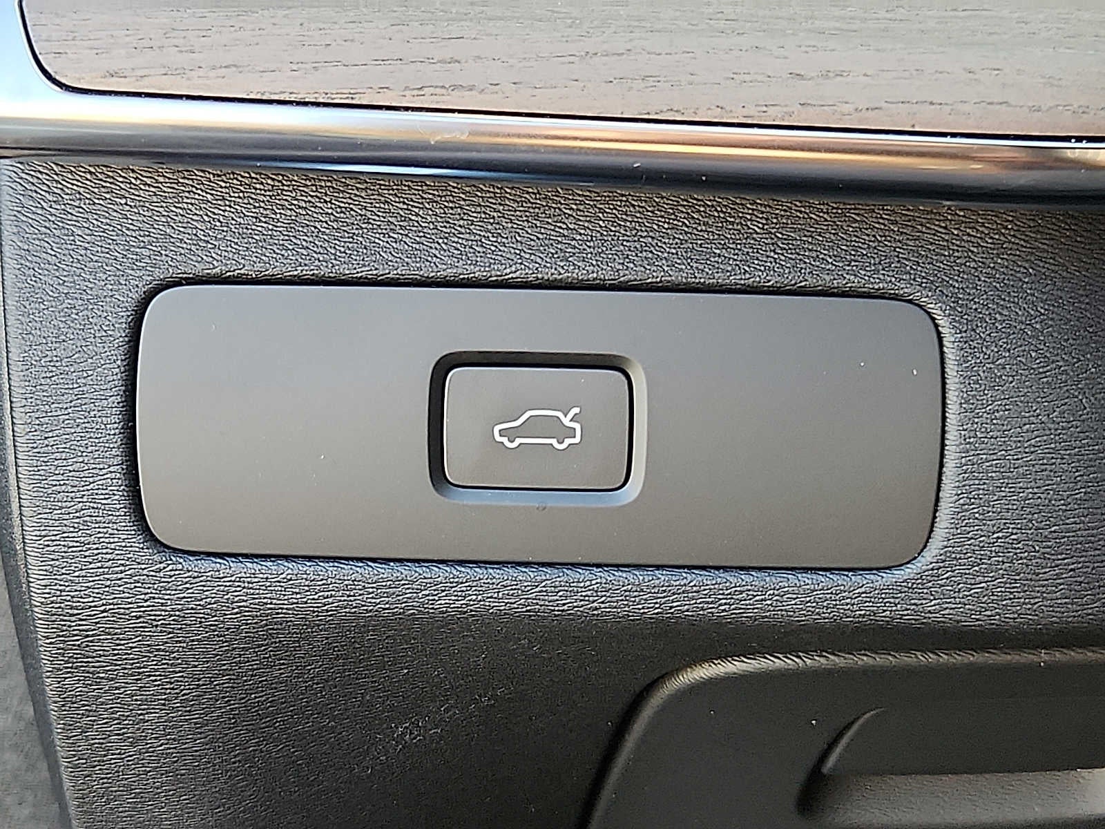 2026 Volvo XC90 Plus