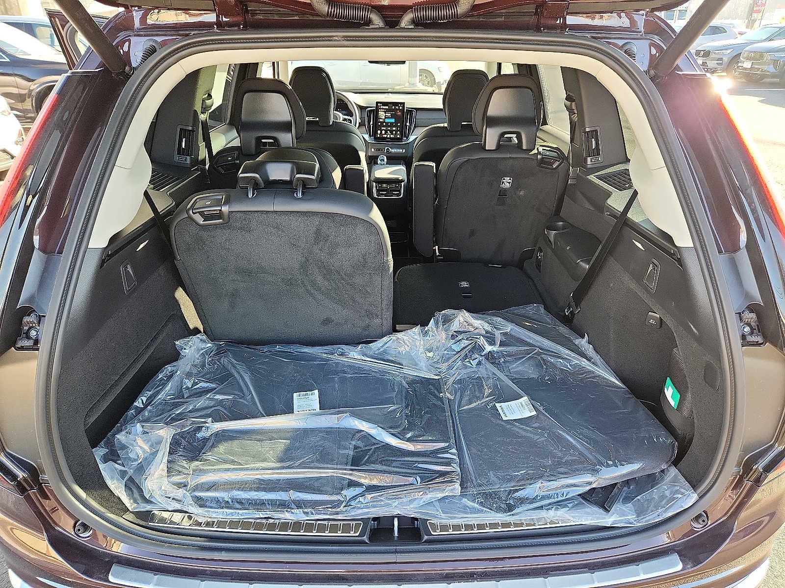 2026 Volvo XC90 Plus