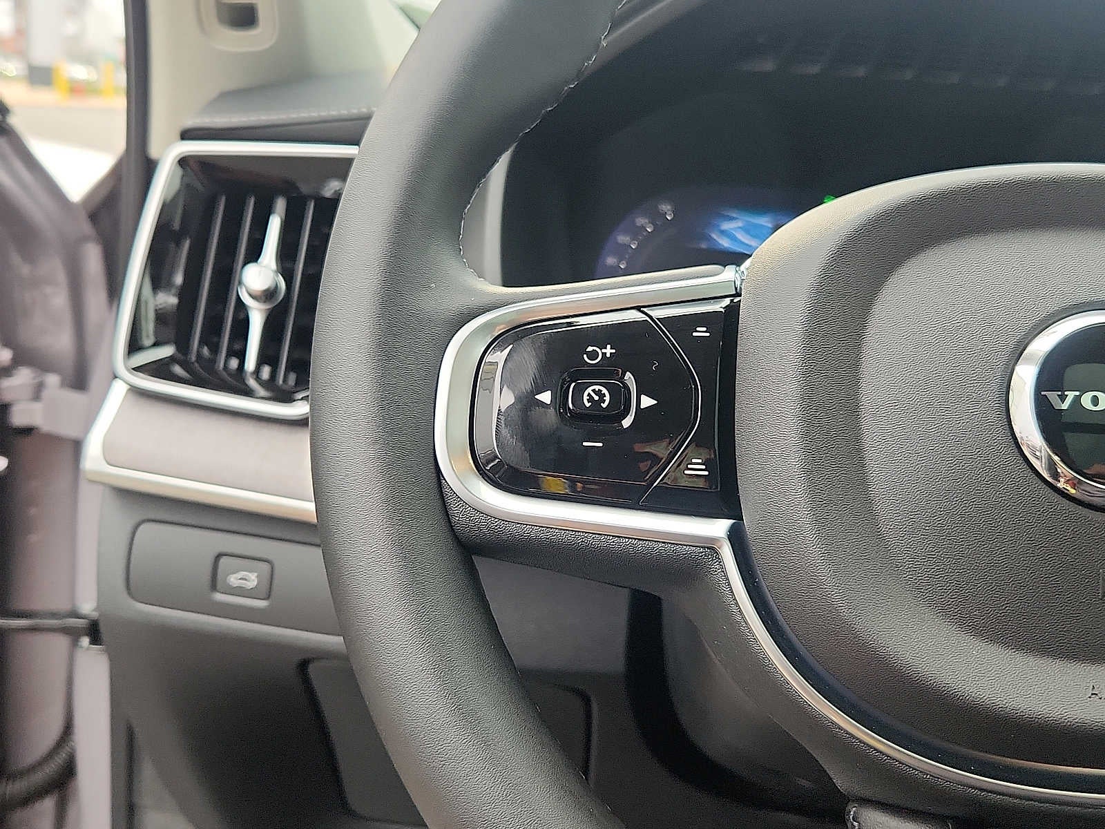 2026 Volvo XC90 Ultra Dark Theme