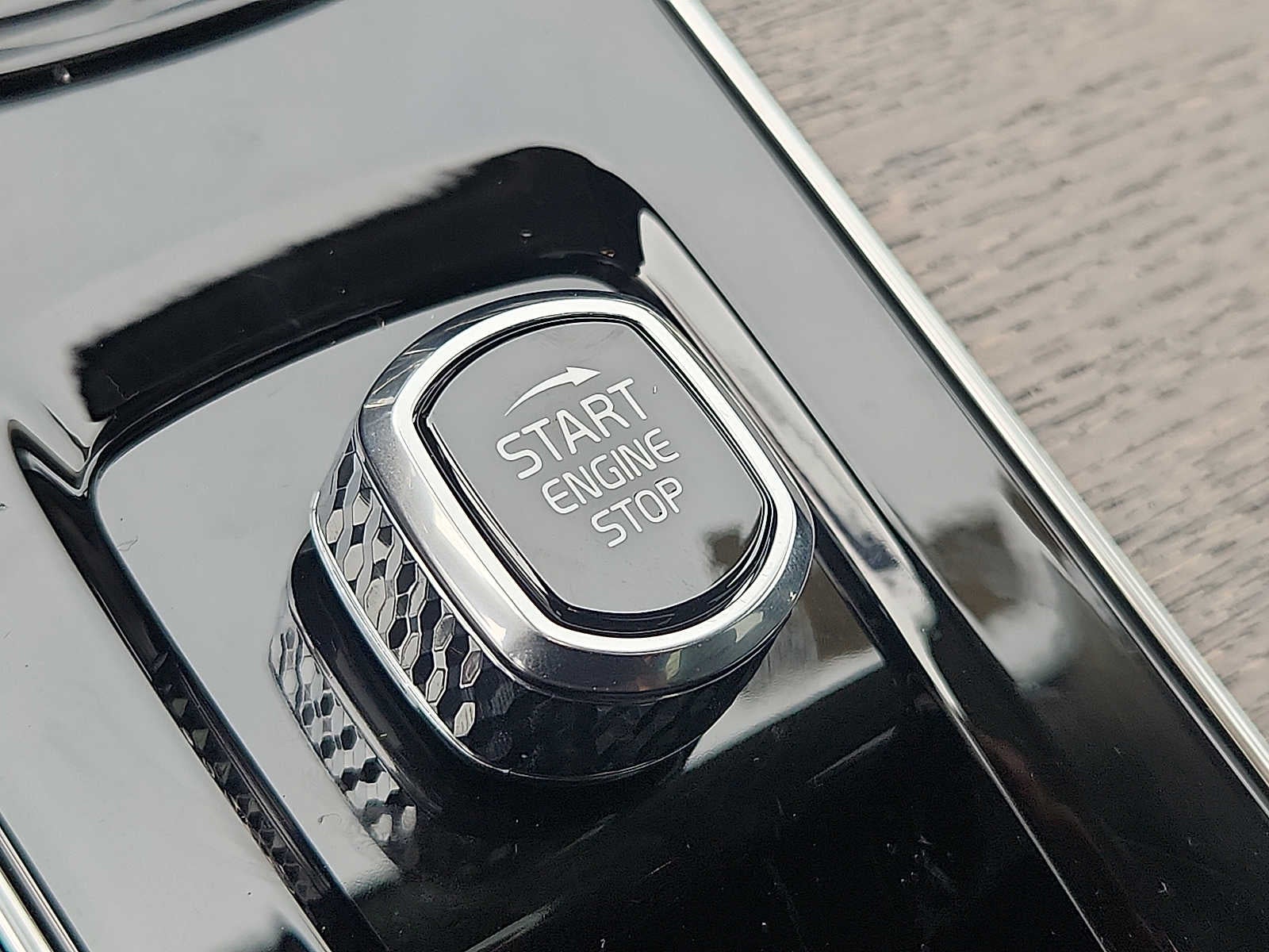 2026 Volvo XC90 Ultra Dark Theme
