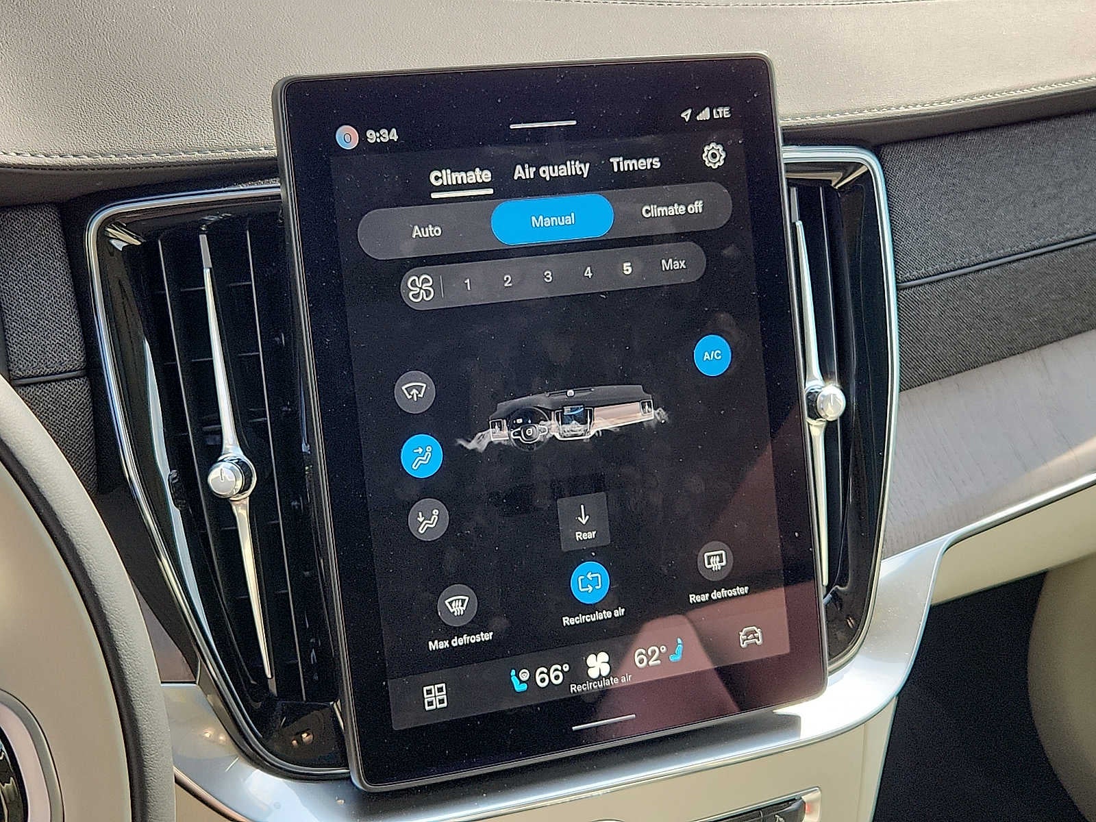 2026 Volvo XC90 Ultra Dark Theme