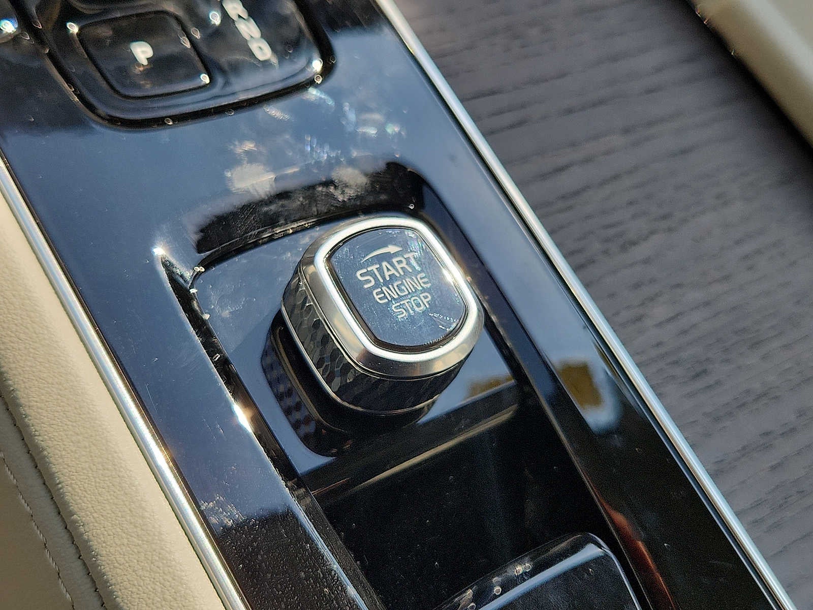 2026 Volvo XC90 Ultra Dark Theme
