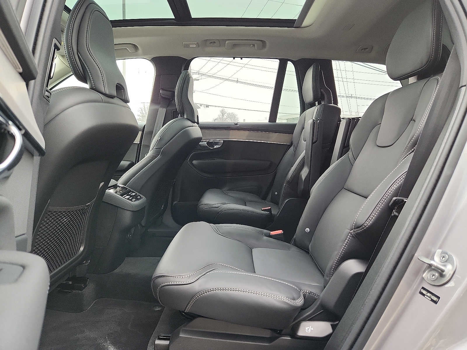 2026 Volvo XC90 Ultra Dark Theme