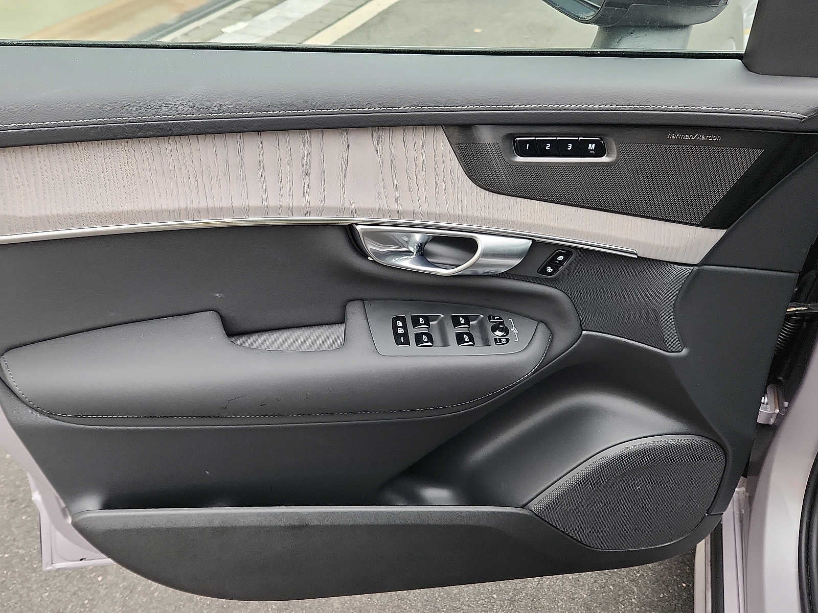 2026 Volvo XC90 Ultra Dark Theme