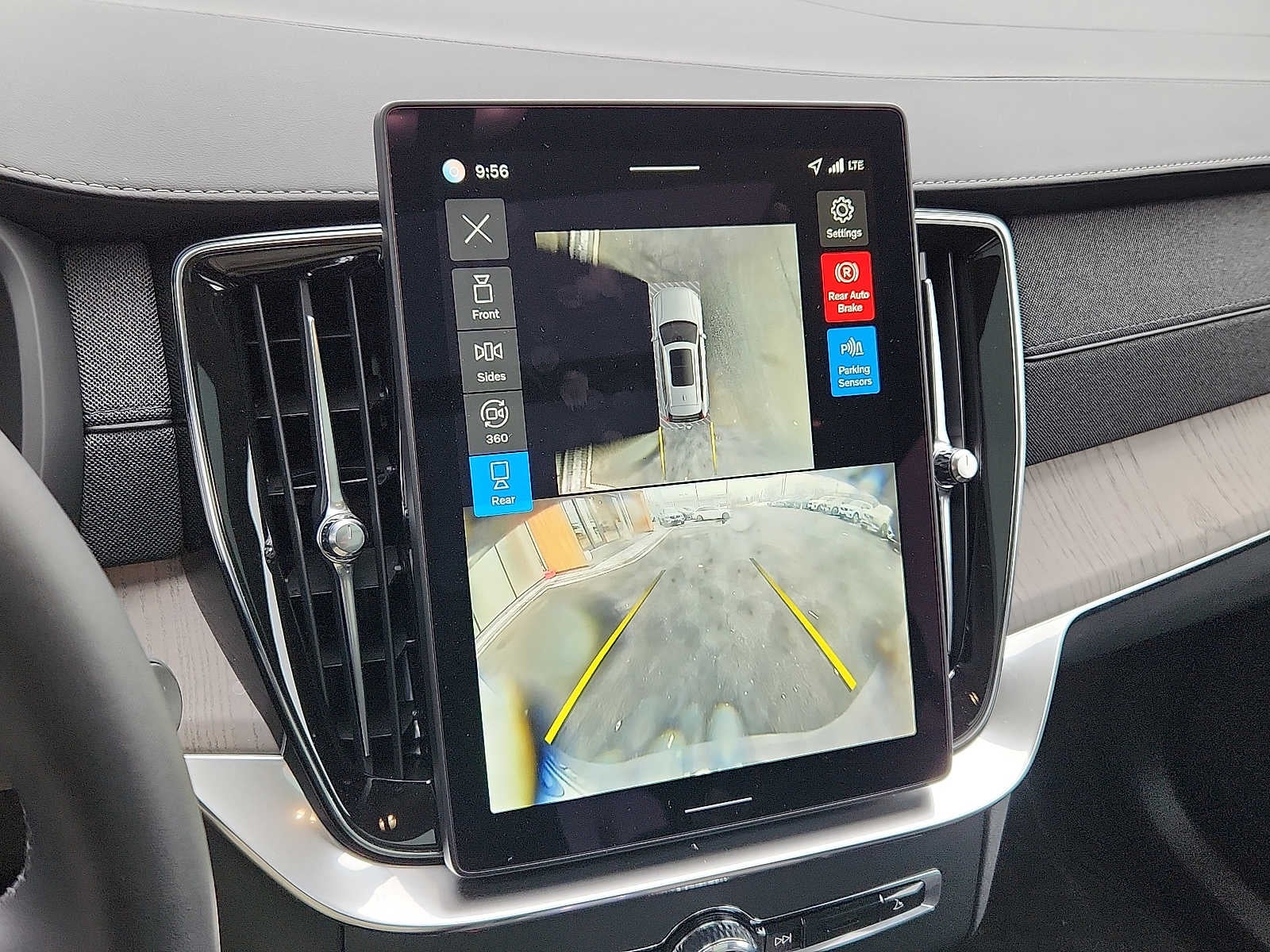 2026 Volvo XC90 Ultra Dark Theme