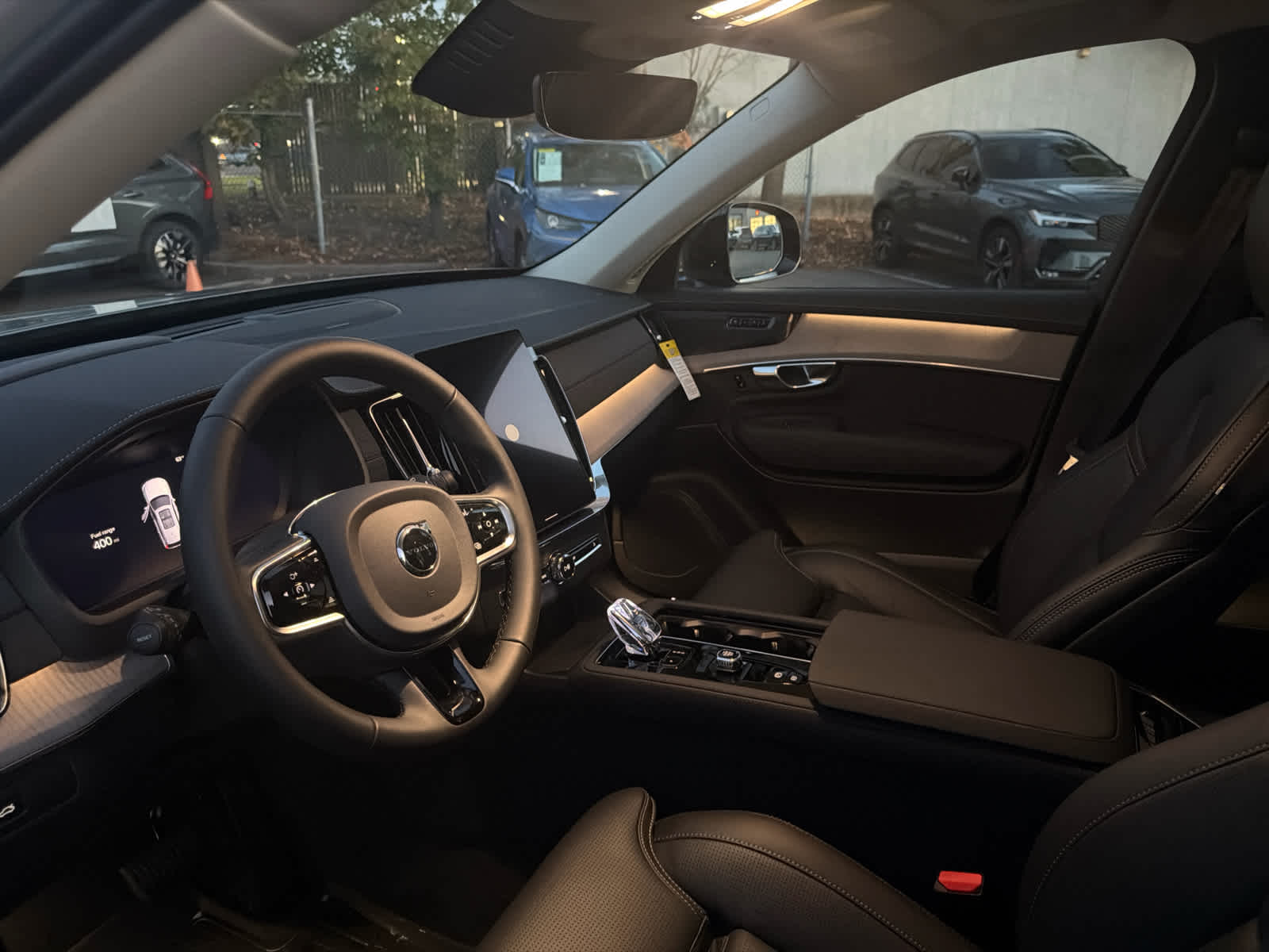 2027 Volvo XC90 Ultra Dark Theme